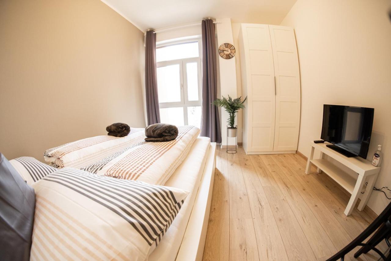 Flow Apartments Winkel Love Und Happiness Meran Buitenkant foto